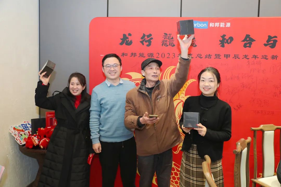 1708335552961984fgF7.jpg 1708335552961984fgF7.jpg